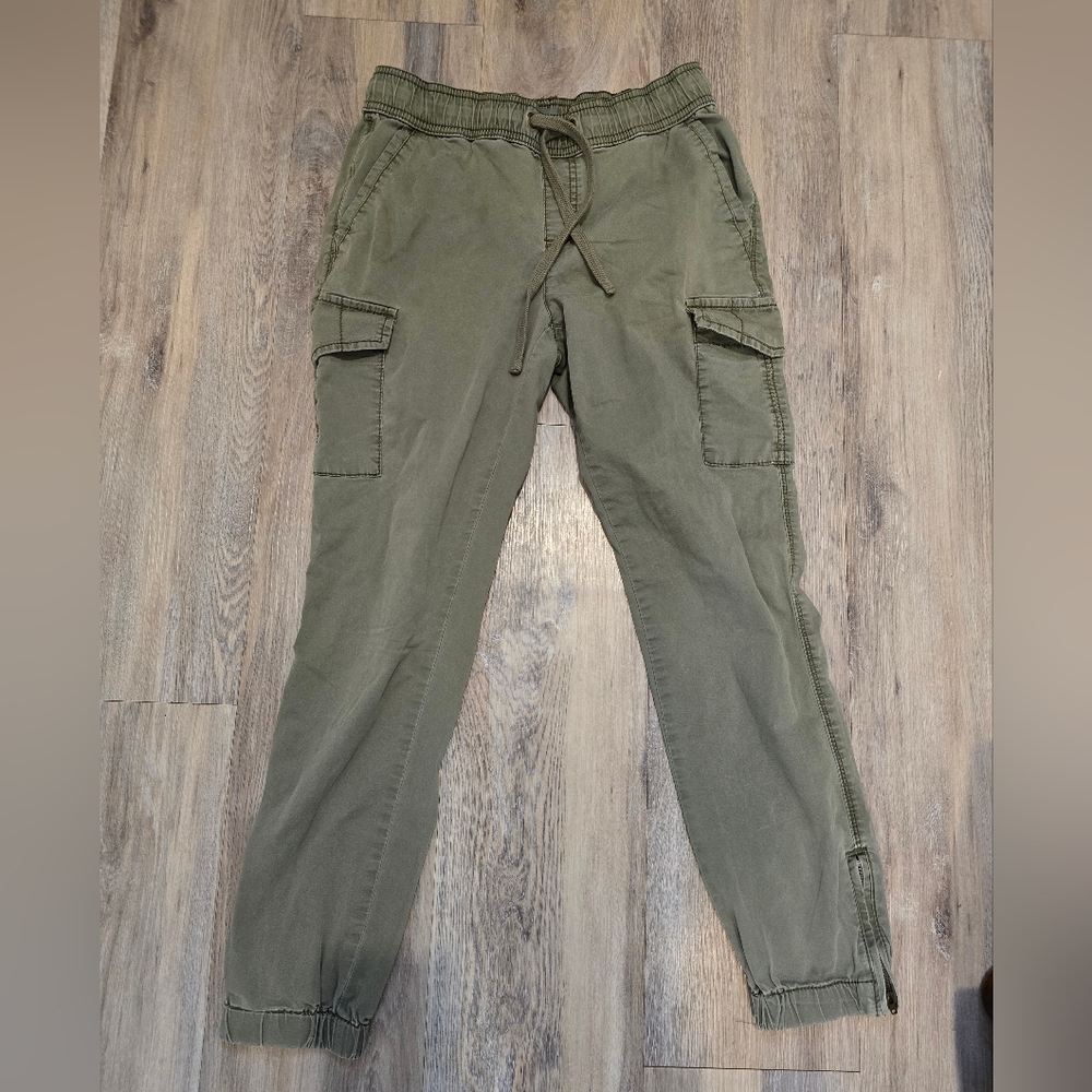 Natural Reflections Joggers Olive Green